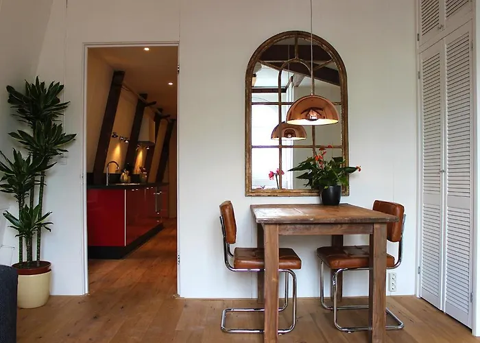 Jewel Canal Amsterdam