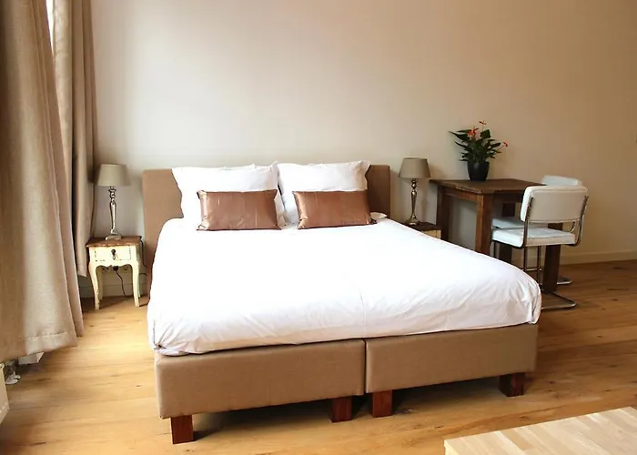 Jewel Canal * Amsterdam