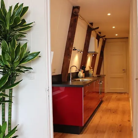 Jewel Canal Amsterdam